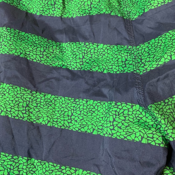 SOLD 38 LRG Lifted Research Group Shorts - Picture 10 of 15